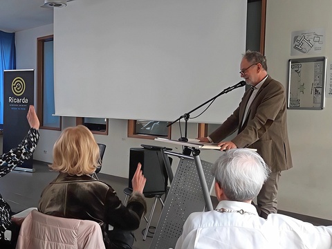 AbiJub2025 - Begrüßung durch Rektor Peer Güßfeld